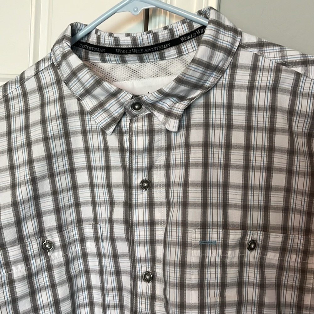 Men’s button up, long-sleeve outdoor/fishing shirt.